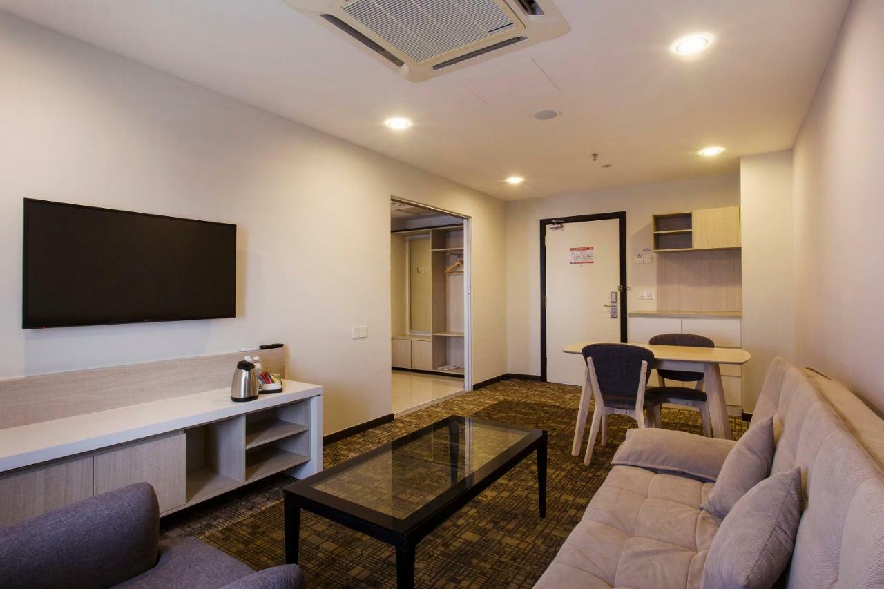 Amansari Hotel Nusajaya Нусаджайя Экстерьер фото