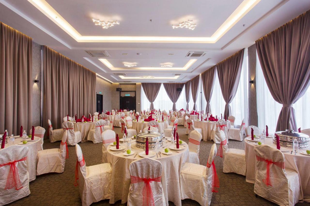 Amansari Hotel Nusajaya Нусаджайя Экстерьер фото